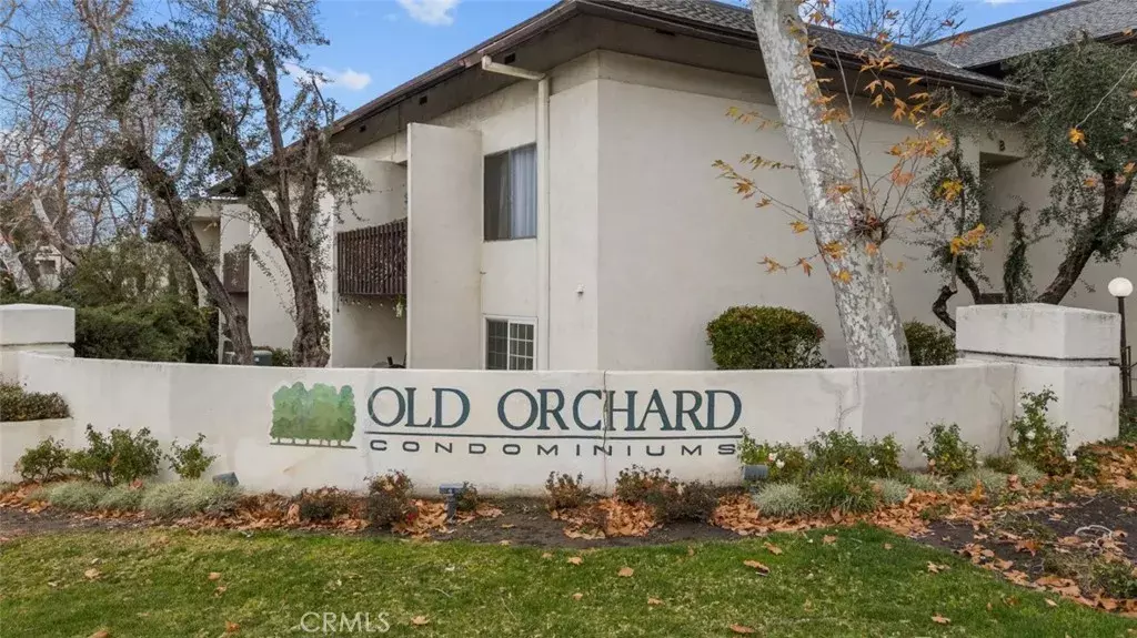 Valencia, CA 91355,23515 Lyons Avenue #210