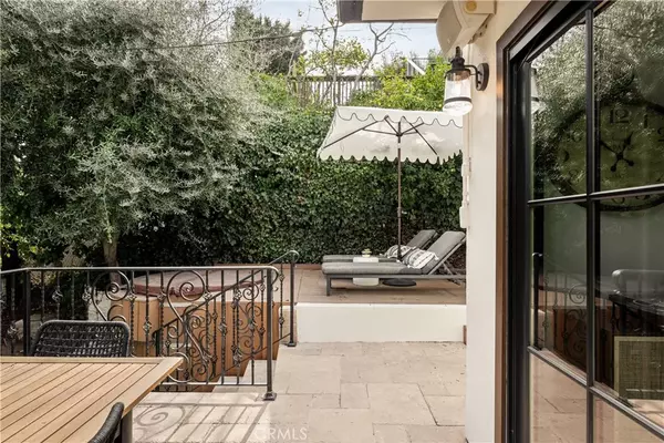 Los Angeles, CA 90068,3350 Troy Drive