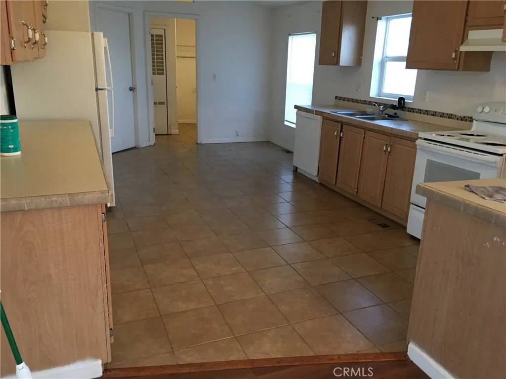 Rosamond, CA 93560,1364 60th Street West