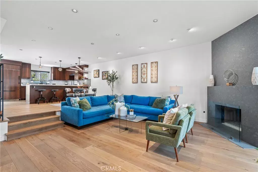 Woodland Hills, CA 91367,21900 Marylee Street #283