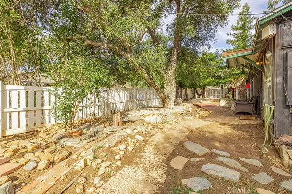 Green Valley, CA 91390,39642 Calle Llano