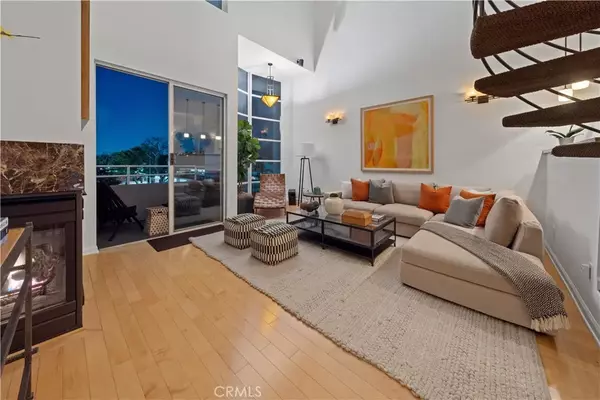 Encino, CA 91436,4557 HASKELL Avenue #301