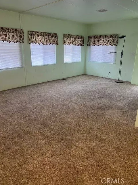 Chatsworth, CA 91311,21001 Plummer #116