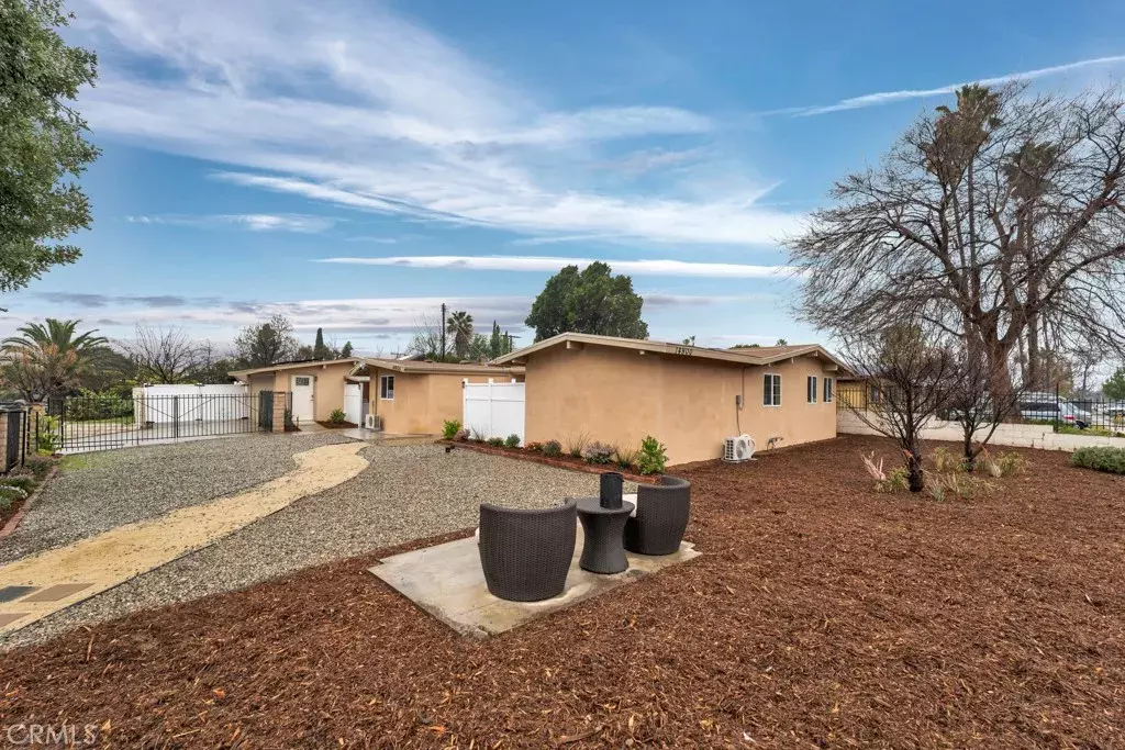 Mission Hills (san Fernando), CA 91345,14900 Mayall Street