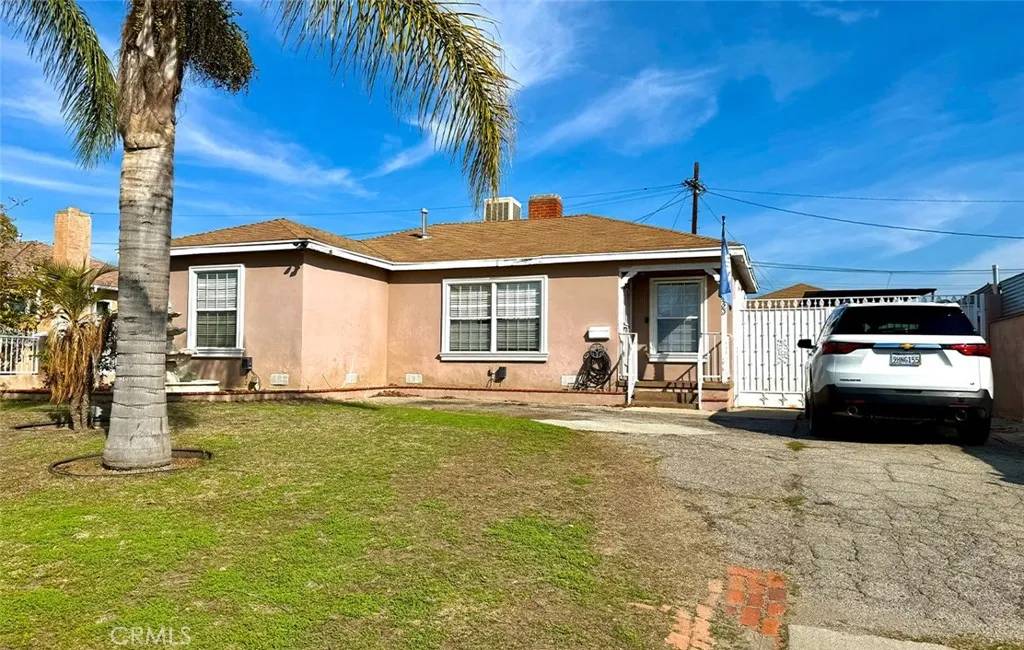 8030 Vantage Avenue, North Hollywood, CA 91605