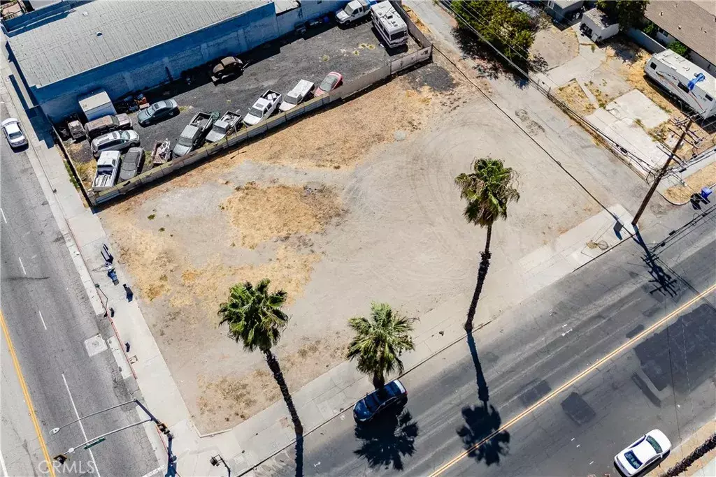 San Bernardino, CA 92411,694 N Mount Vernon