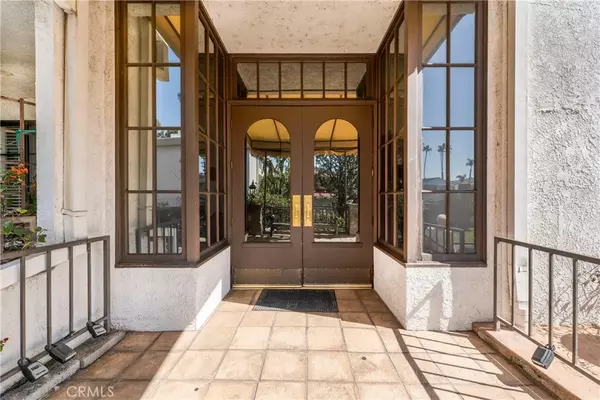 4324 Troost Avenue #304, Studio City, CA 91604