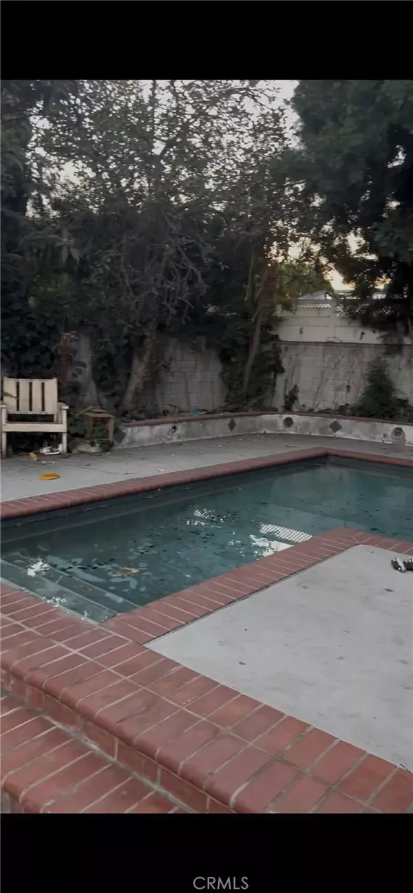 Encino, CA 91436,4759 Firmament Avenue