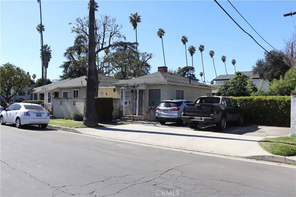 Lake Balboa, CA 91406,16805 Sherman Way