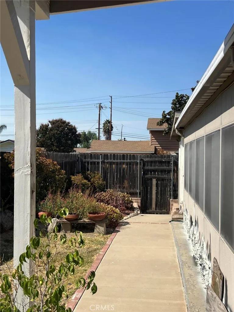Simi Valley, CA 93065,1936 Arcane Street