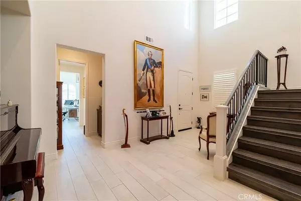 Saugus, CA 91350,20523 Stella Place