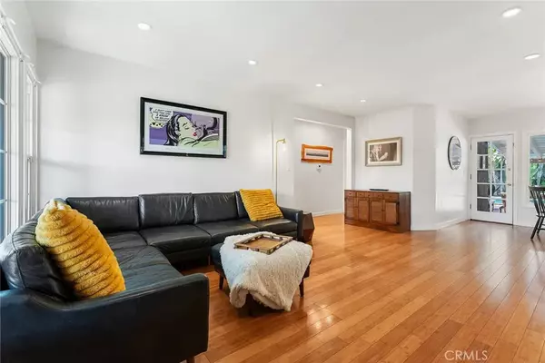 Lake Balboa, CA 91406,6725 Rubio Ave