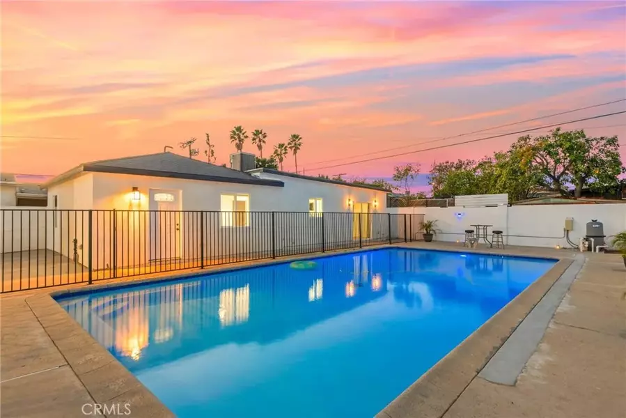 11853 Blythe Street, North Hollywood, CA 91605