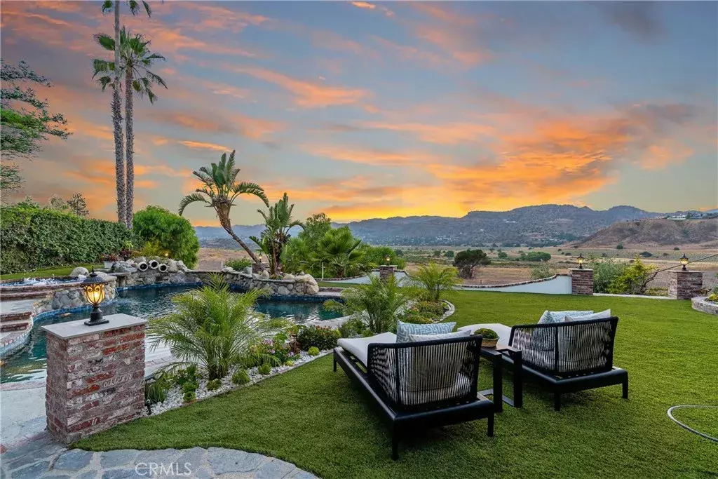 West Hills, CA 91304,8815 Moorcroft Avenue