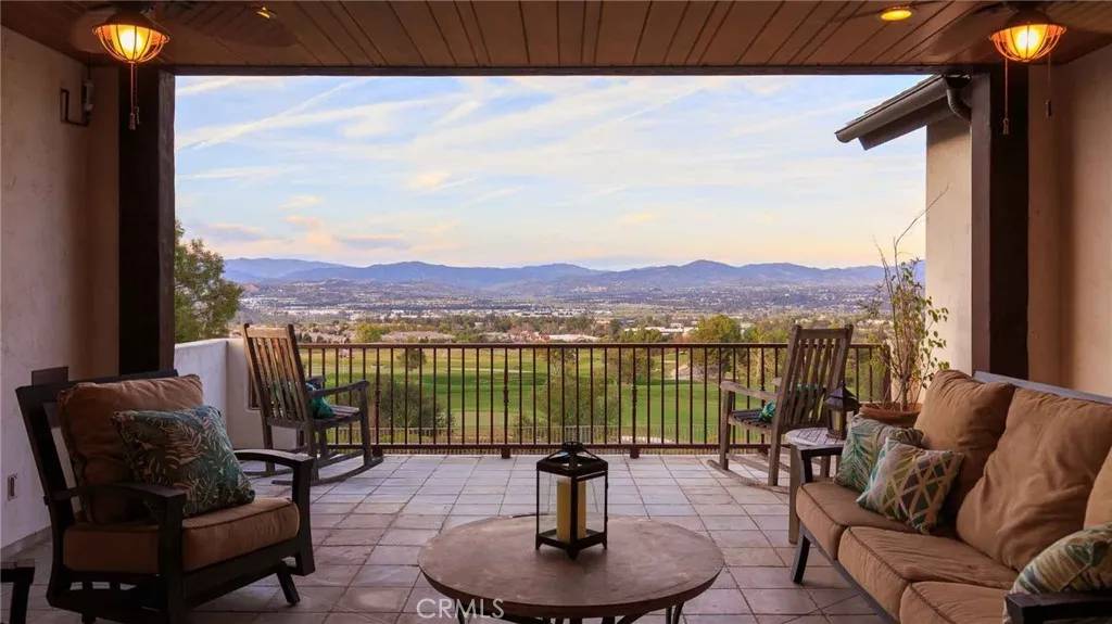 Valencia, CA 91381,25532 Oak Meadow Drive