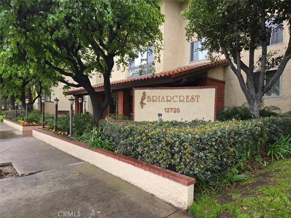12720 Burbank Boulevard #311, Valley Village, CA 91607