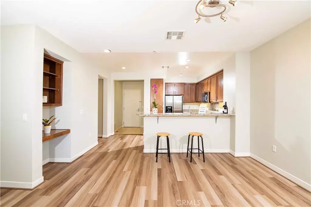 Woodland Hills, CA 91367,21301 Erwin Street #237