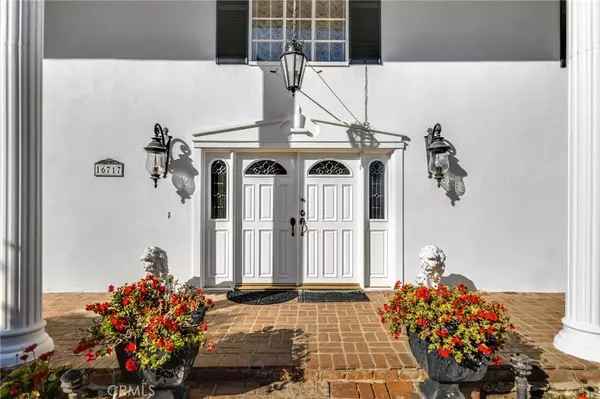 Encino, CA 91436,16717 Encino Hills Drive