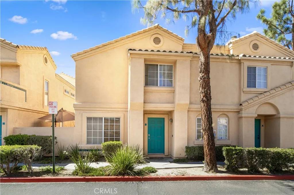 18842 Vista Del Canon #B,  Newhall,  CA 91321