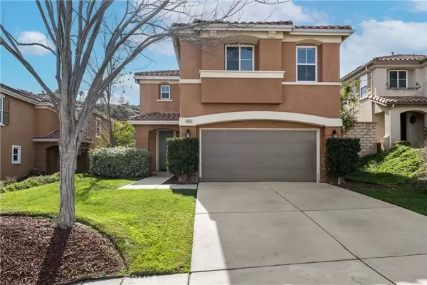 Saugus, CA 91350,20026 Christopher Lane