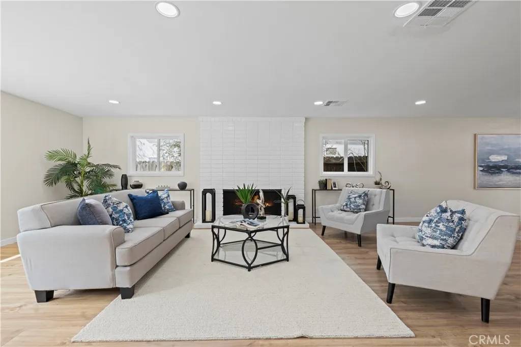 Bel Air, CA 90077,2400 Nalin Drive