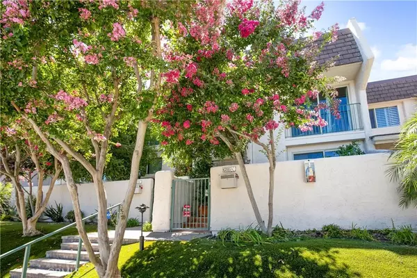 6205 Randi Avenue, Woodland Hills, CA 91367