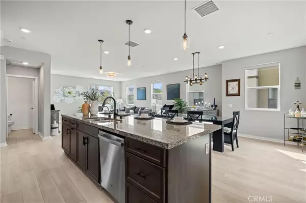 Valencia, CA 91381,27046 Tanager Lane