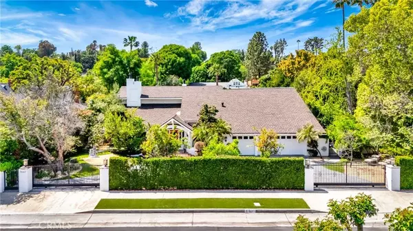 5441 Calvin Avenue, Tarzana, CA 91356