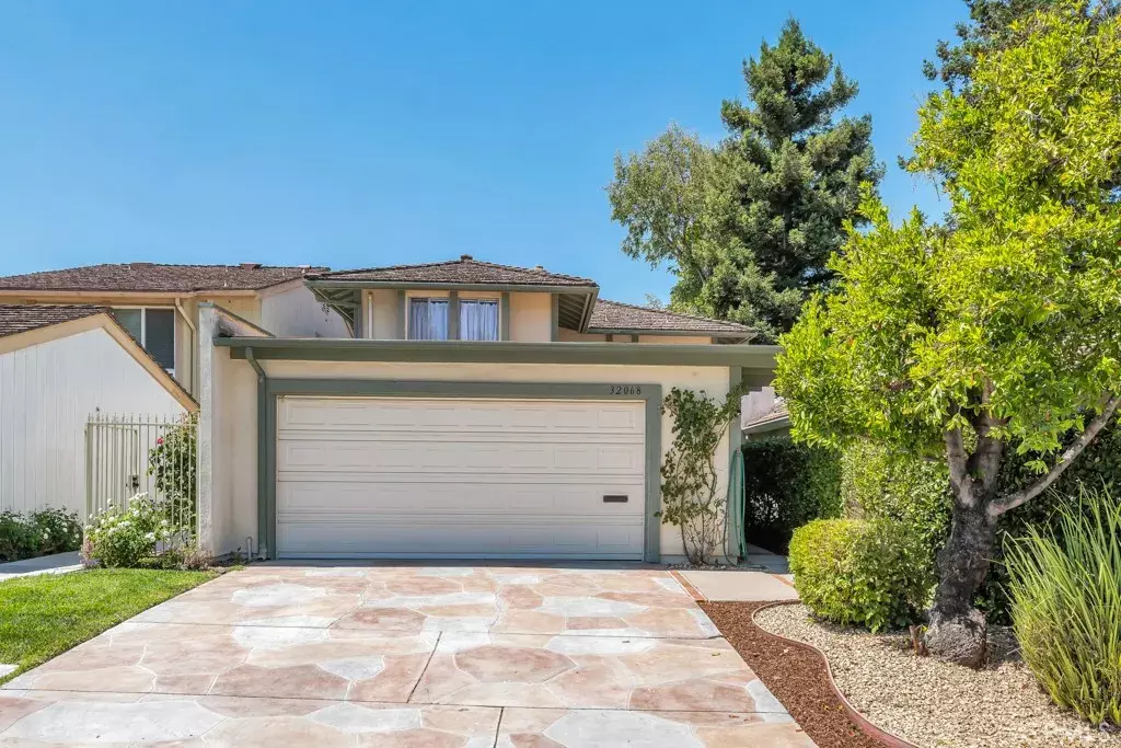 Westlake Village, CA 91361,32068 Waterside Lane