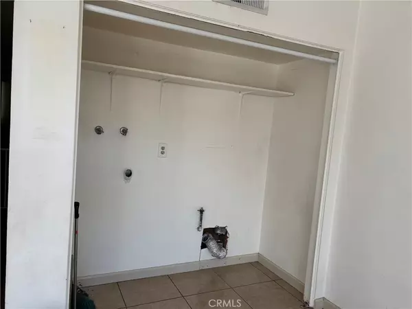 Panorama City, CA 91402,8283 Willis Avenue #8