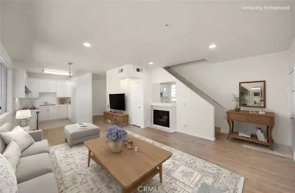 Reseda, CA 91335,18347 Saticoy Street #37
