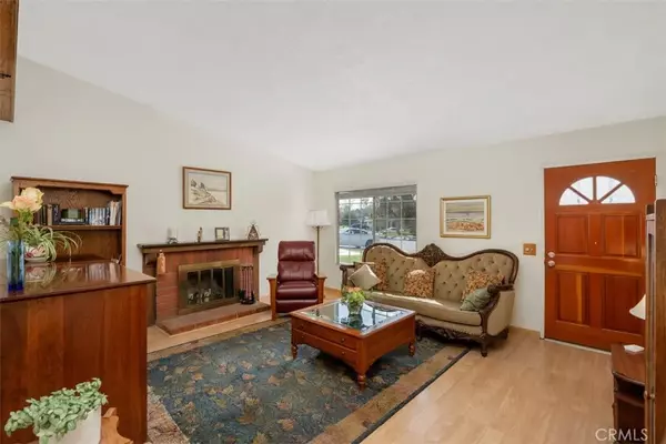 Saugus, CA 91350,27718 Hyssop Lane