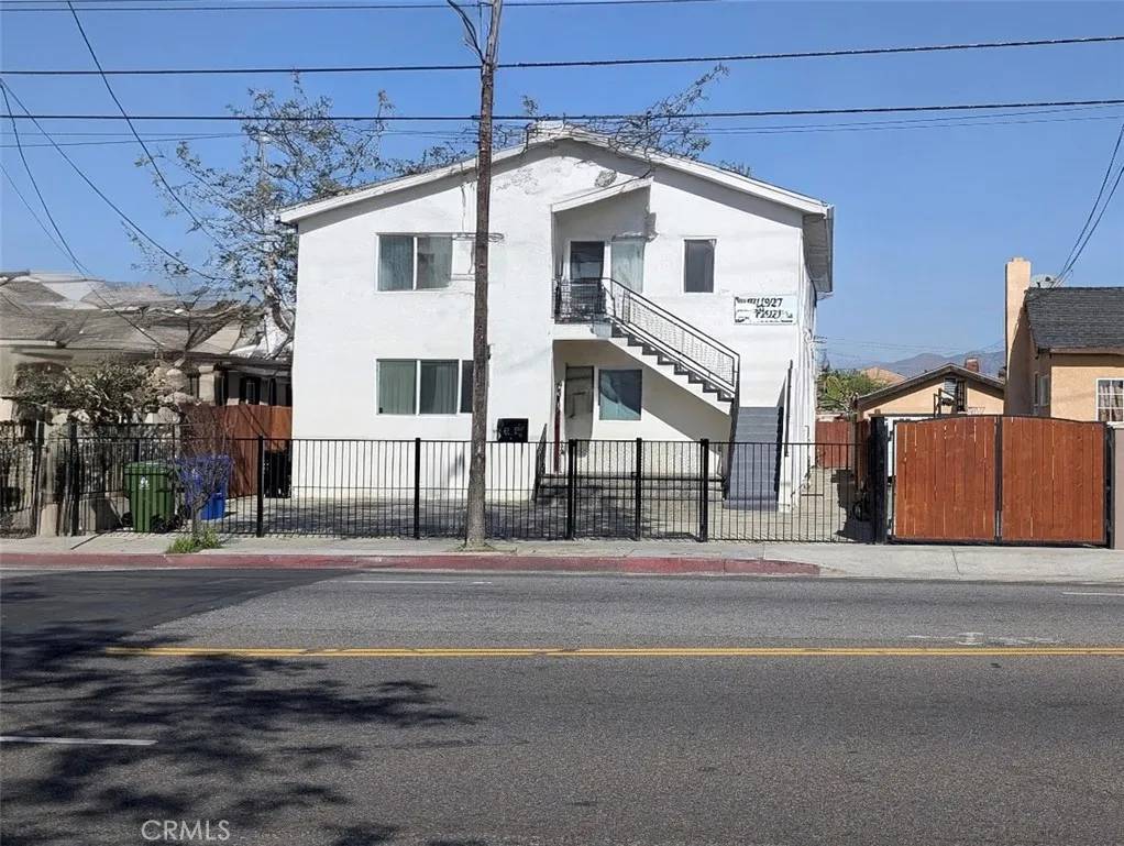 12929 Van Nuys Boulevard, Pacoima, CA 91331