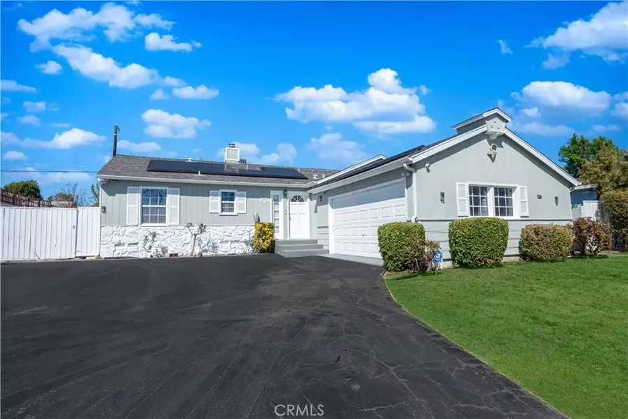 16725 Superior Street, Northridge, CA 91343