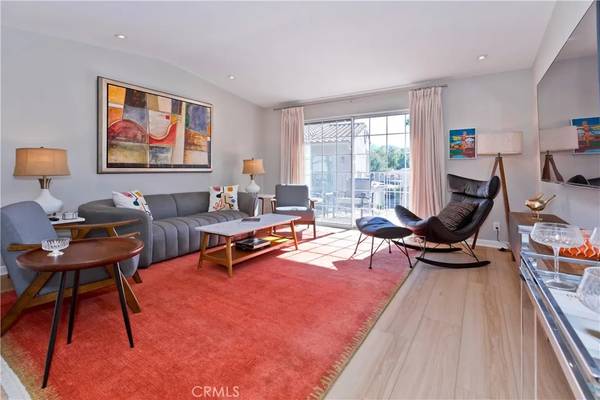 505 S Farrell Drive #H44, Palm Springs, CA 92264