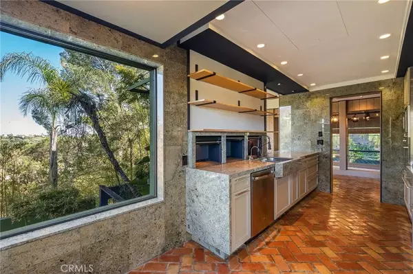 Hollywood Hills, CA 90068,6907 Treasure Trail