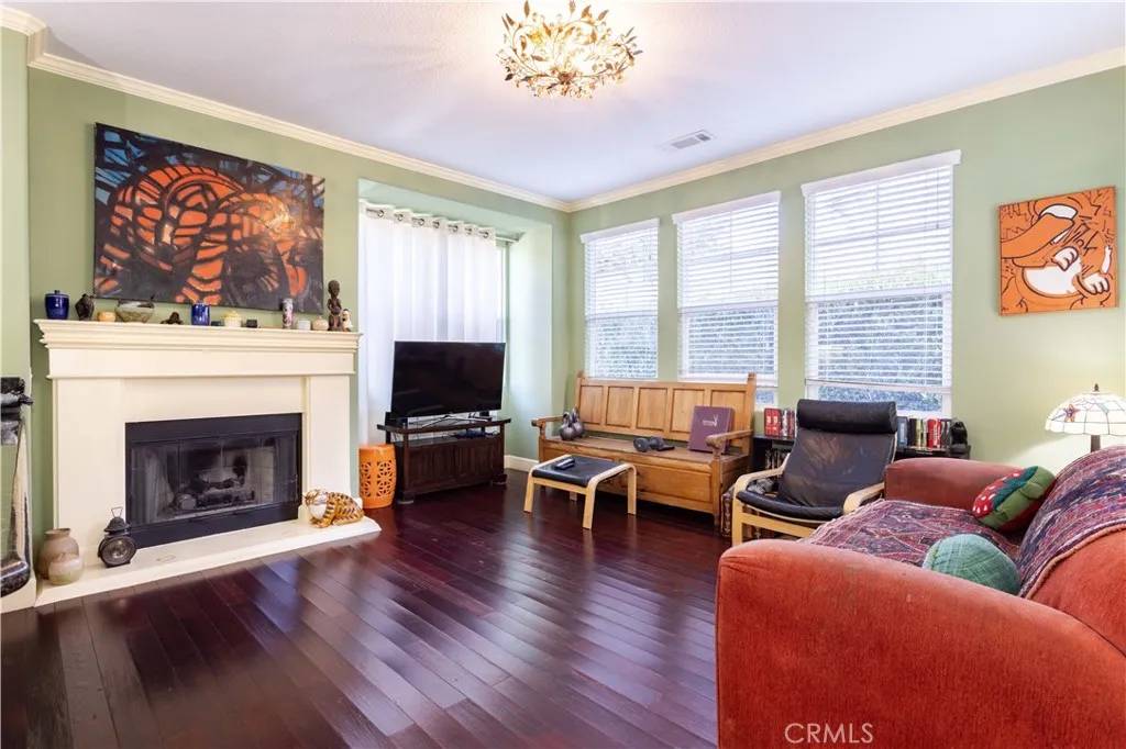 Newhall, CA 91350,20401 Janzer Court