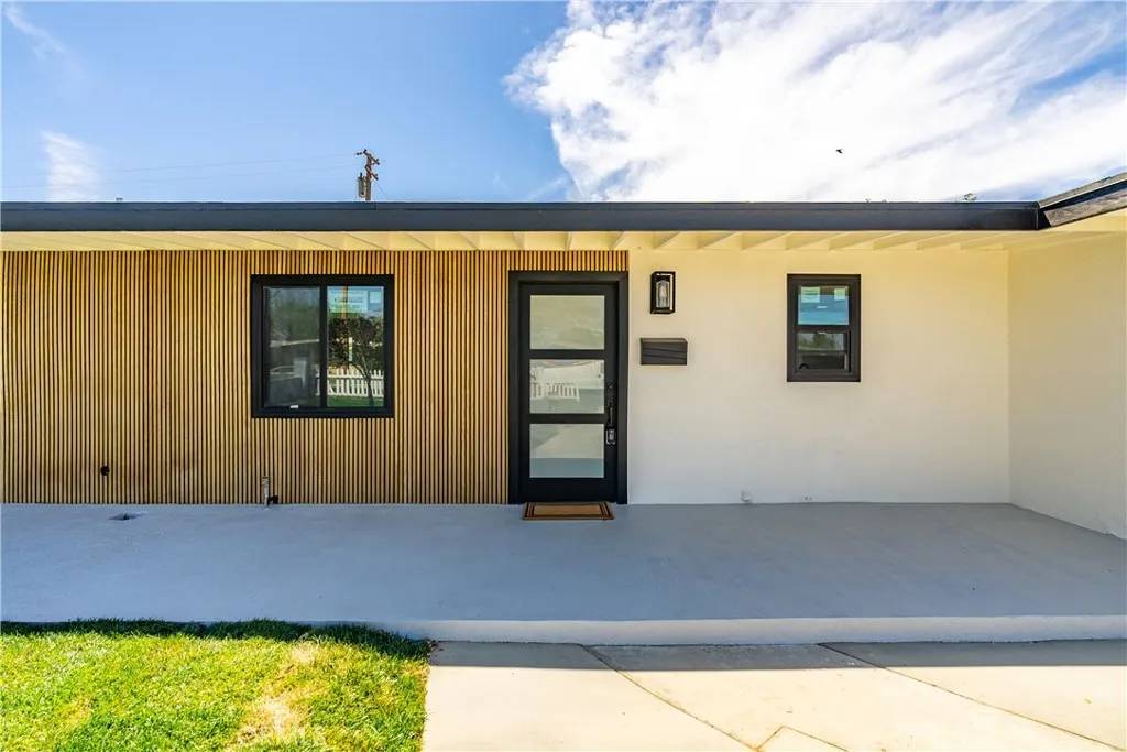 Lancaster, CA 93534,1150 W Avenue J12
