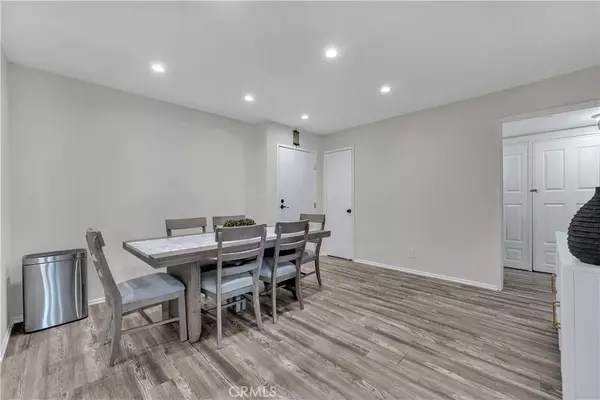 Granada Hills, CA 91344,16866 Kingsbury Street #213