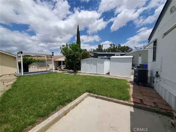 Canyon Country, CA 91351,27361 Sierra HWY #19