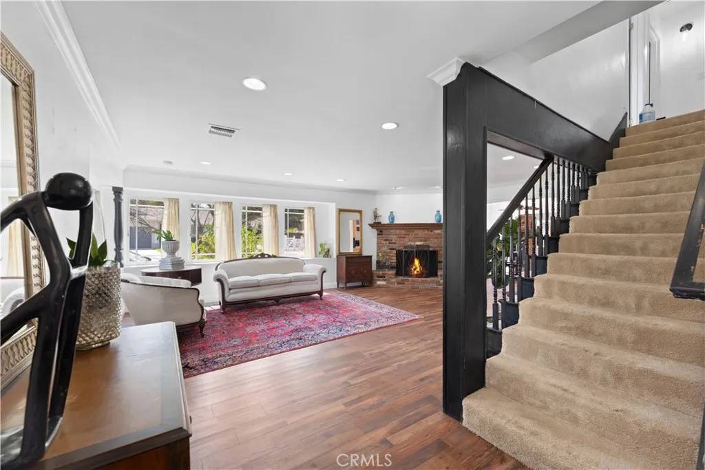 Newhall, CA 91321,24405 Derian Drive