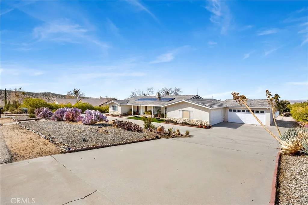 Llano, CA 93544,15537 Boca Raton Avenue