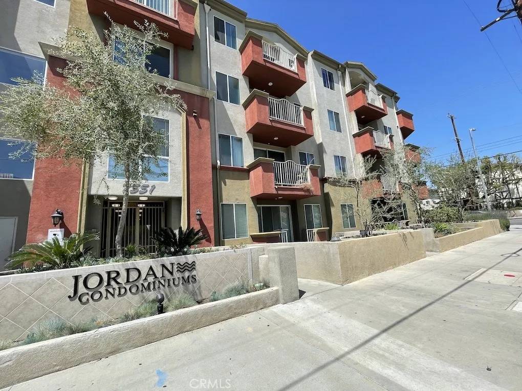 7551 Jordan Avenue #107, Canoga Park, CA 91303