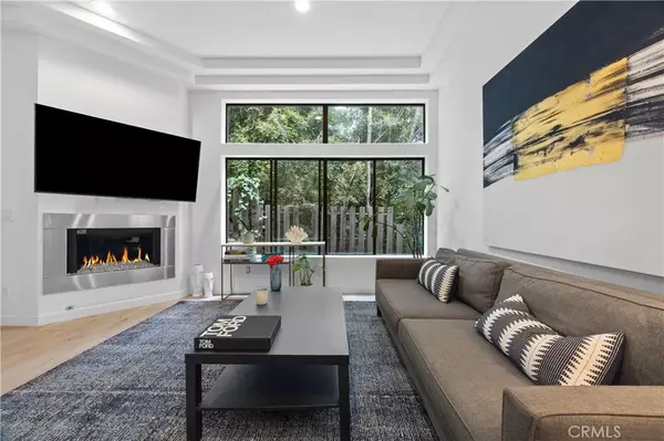 11847 Laurelwood Drive #105, Studio City, CA 91604