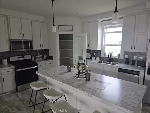 Perris, CA 92571,350 E San Jacinto #12