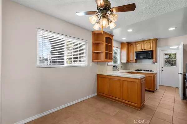 Granada Hills, CA 91344,17207 Rinaldi Street