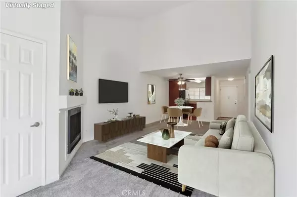 Woodland Hills, CA 91367,5525 Canoga Avenue #318