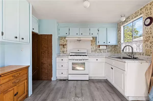 Sunland, CA 91040,10799 Sherman Grove #76