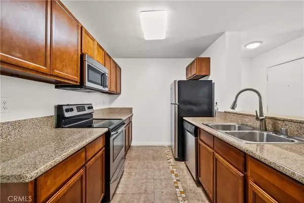 Valencia, CA 91355,25716 Player Drive #T1