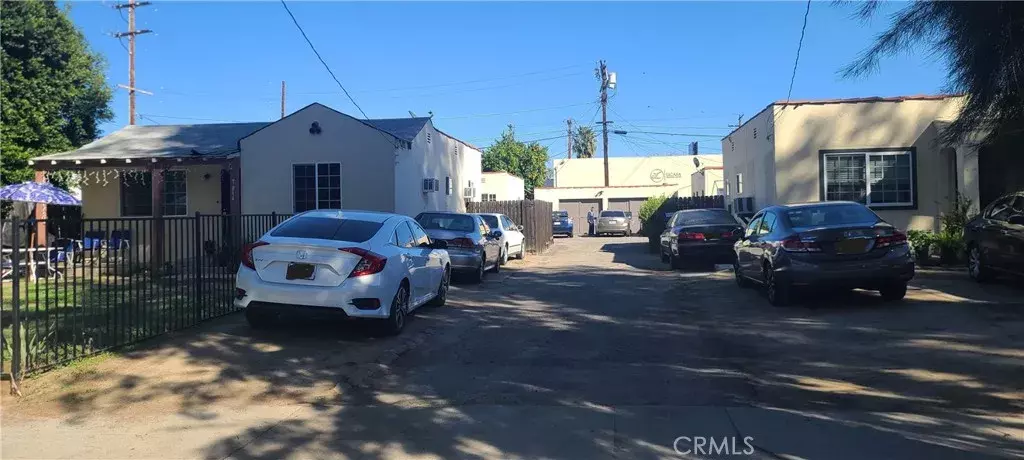 Reseda, CA 91335,7040 Baird Avenue